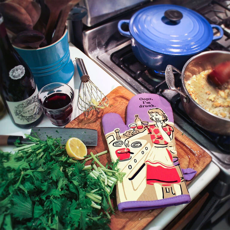 Blue Q Oops, I'm Drunk Oven Mitt - Image 3