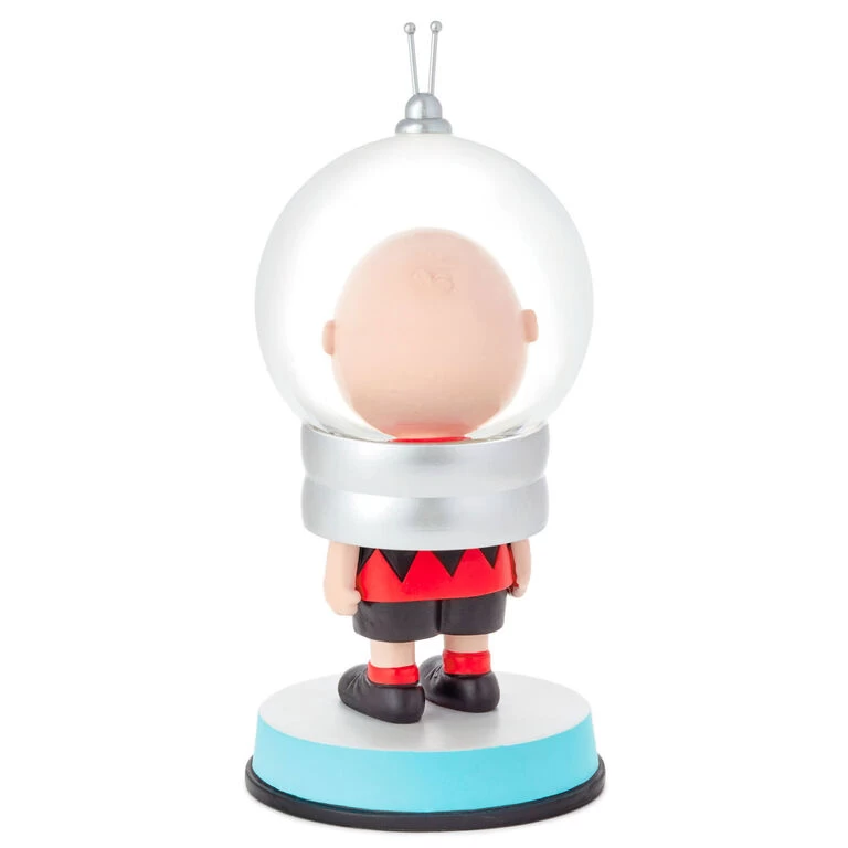 Hallmark PeanutsĀ® Charlie Brown Big Dreams Snow Globe - Image 2